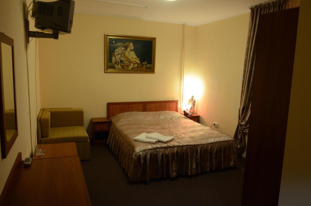 Burger Plus Inn Lviv Oda fotoğraf
